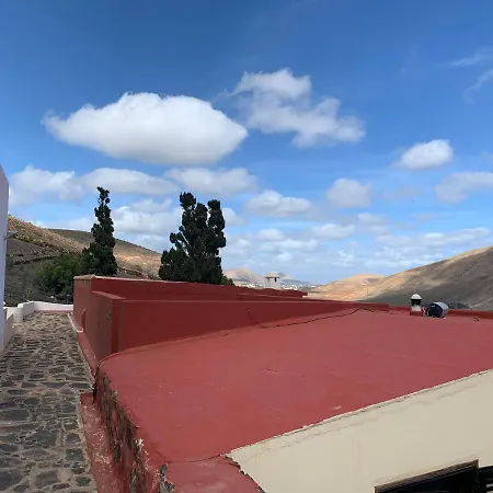 Centro Ave Fénix Femés