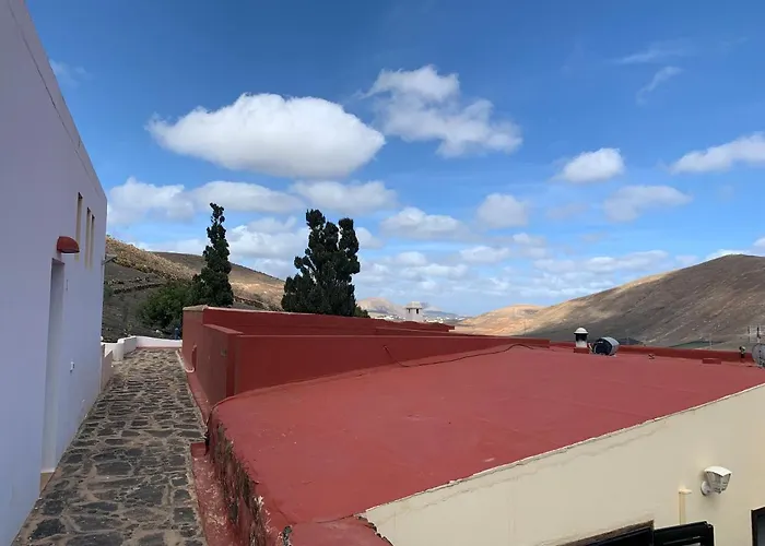 Centro Ave Fenix Femés